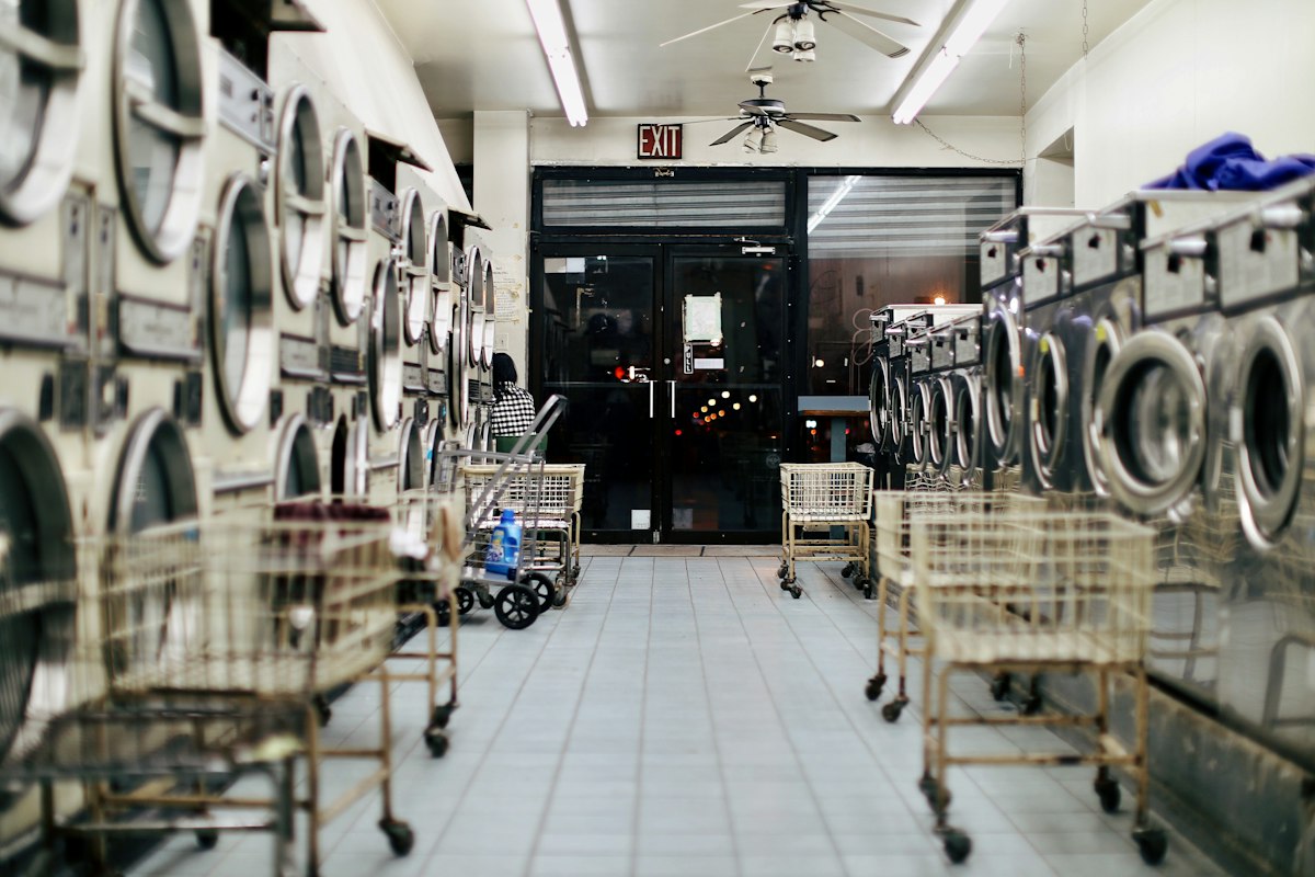 Phần mềm quản lý tiệm giặt sấy EBIZ - Giá và chống thất thoát